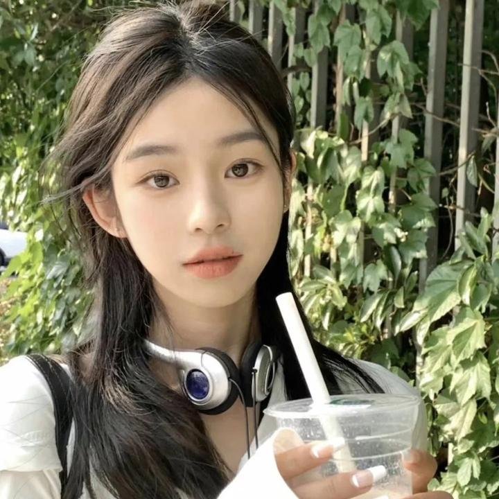 飞女欲潮